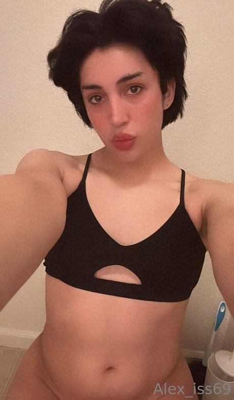 alex iss69 actrice exclusive galeries