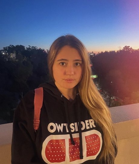 Lia Marie Johnson meilleure star du porno image