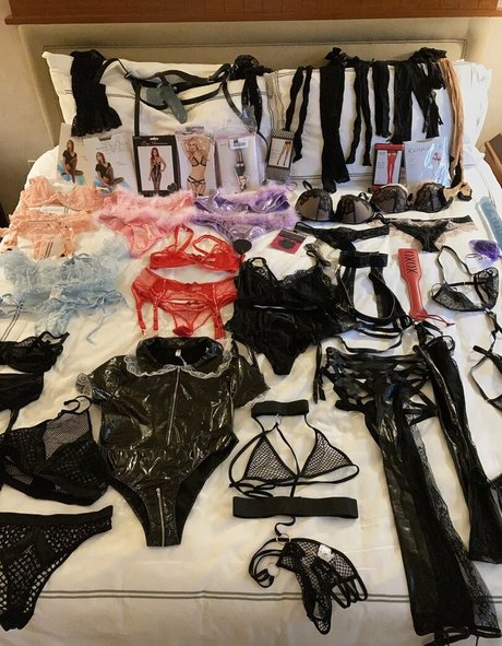 petite ébène onlyfans adulte érotique galerie