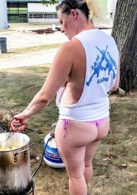 L M Country Living star du porno chaud archive