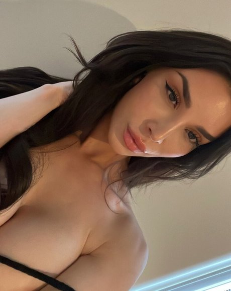 Undressada modèle chaud des photos