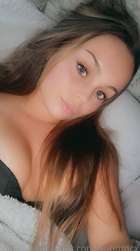 anonmcx modèle chaud photos