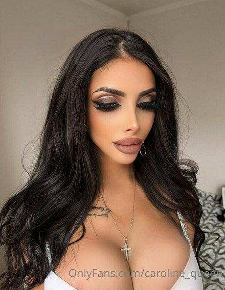 Caroline Queen modèle nu image