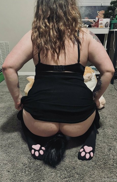 misocute actrice nue photo