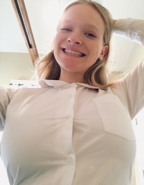 Kelley actrice sexy image