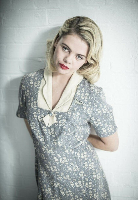 Saoirse Monica Jackson nus star du porno images