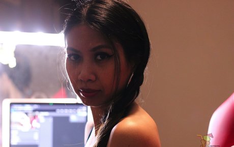 massage asiatique uniquement pour les fans magnifique parfait image