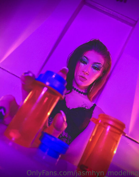 Jasmhyn makeup belle star du porno collection