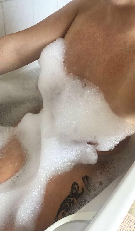 antoniopearl98 art star du porno photos