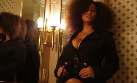 brunette onlyfans exclusif xxx photo