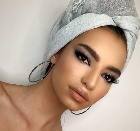 Kristina Djedovic modèle pornographique galeries