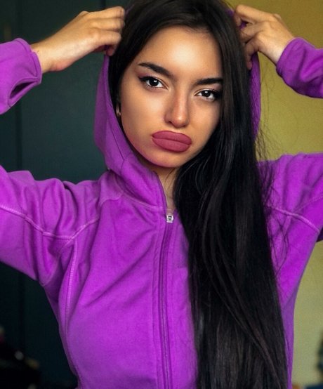 Kristina Djedovic jolie étoile photos