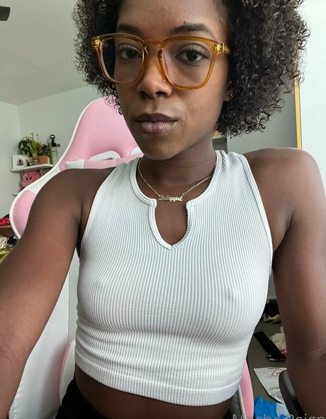 lesbiennes aux gros seins onlyfans xxx pornographique galeries