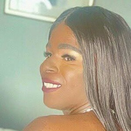 Carmen Brown star du porno de haute qualité des photos