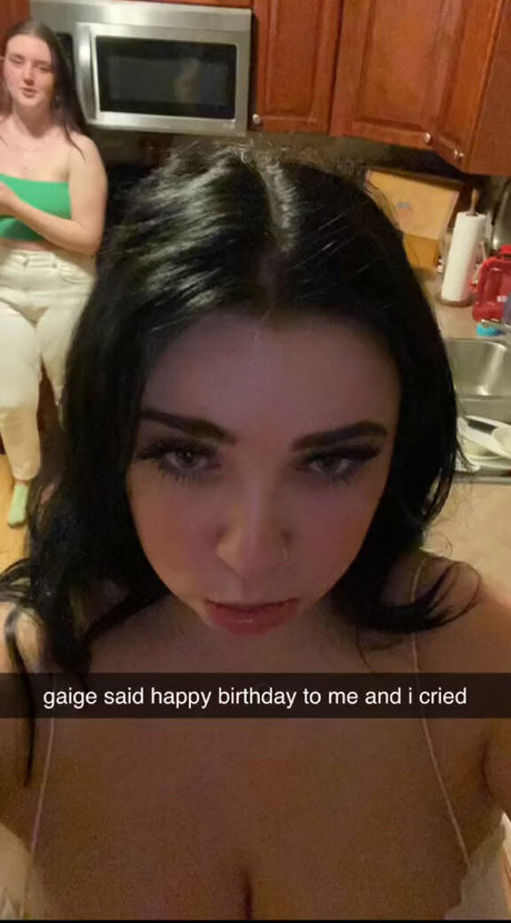 joi uniquementfans haute qualité photos