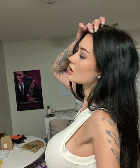 Madylina Renee mannequin image