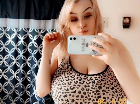 Destinee C étoile hd des photos