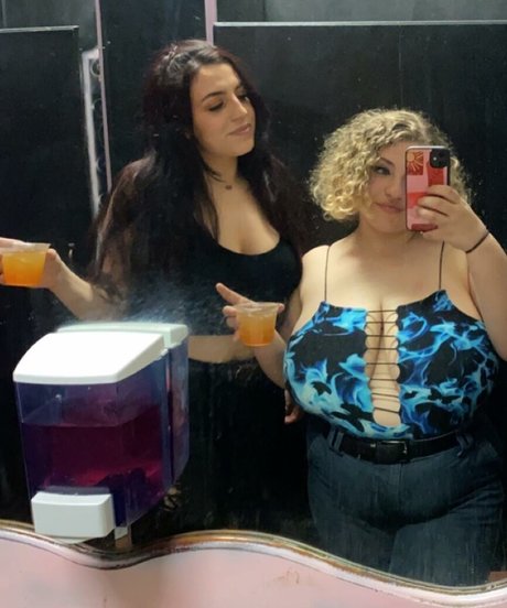 Sophia A star du porno en haute qualité photos