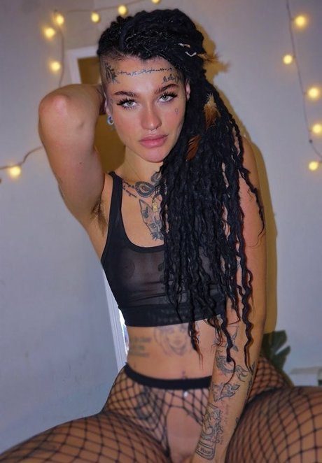 Steffiebluee actrice hd image