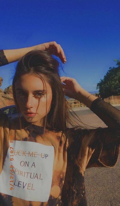 galacticgypsy28 joli modèle image