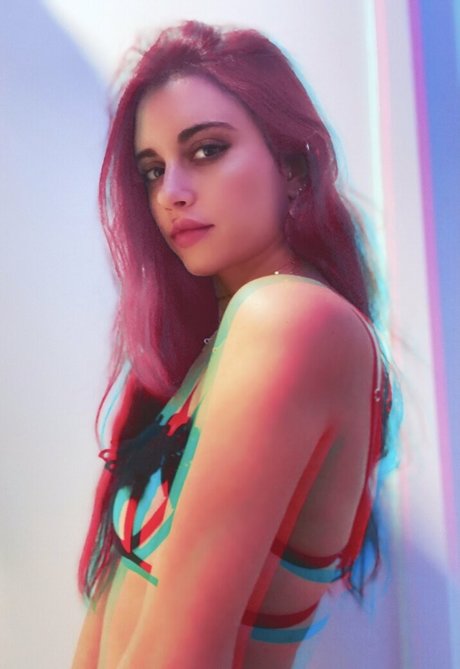 galacticgypsy28 actrice sexy image