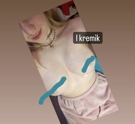 Aleksandra Ostrowska actrice nue des photos