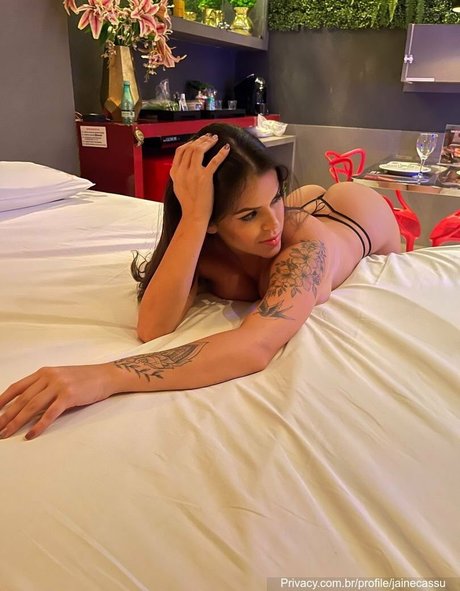 Jaine Cassu modèle pornographique galeries