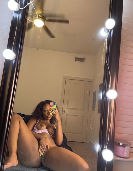 missusblu actrice adulte collection