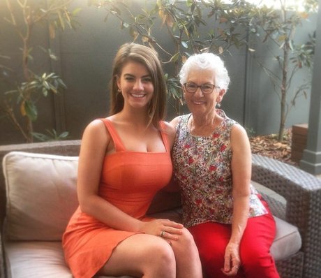 Tiana Hawkins actrice artistique photos