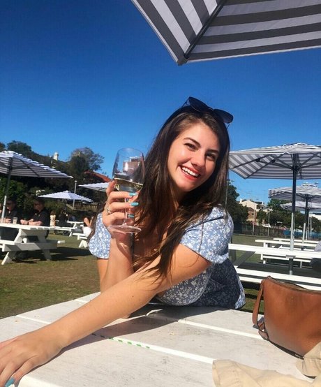 Tiana Hawkins star pornographique photo