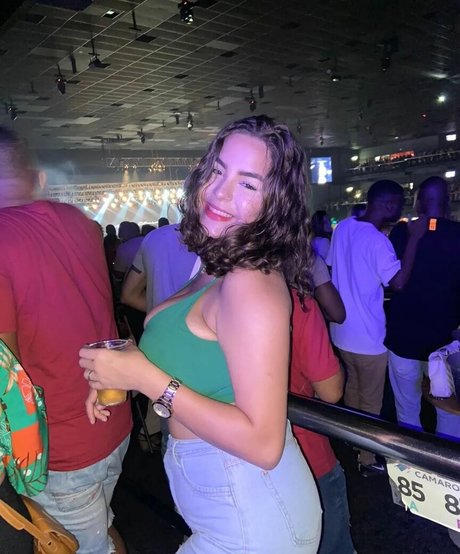 Alice M étoile xxx galerie