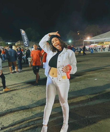 Alice M star du porno gratuit galerie