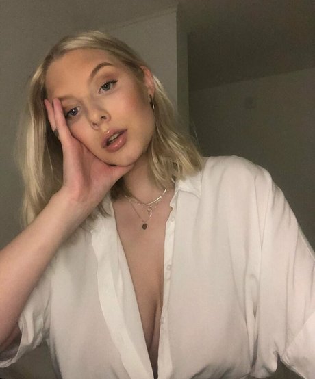 Stina beau modèle des photos