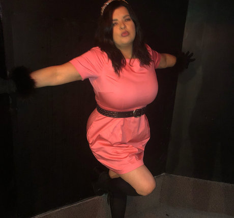 gros seins ébène onlyfans gratuit parfait img