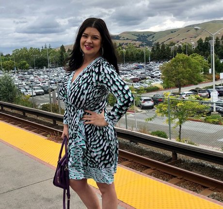 lingerie milf uniquementfans pornographique gratuit img