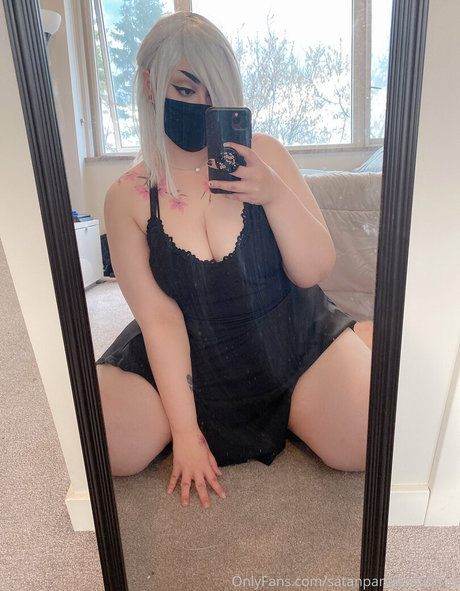 satanpanties666free actrice artistique des photos