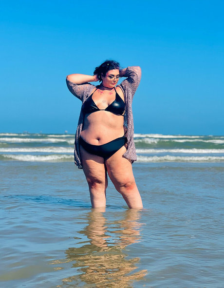 satanpanties666free modèle sympa galeries