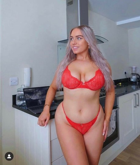 Beth Riva star du porno image