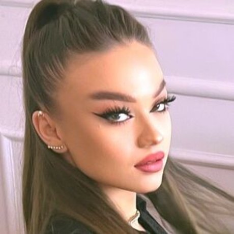 renatabianca1 star érotique img