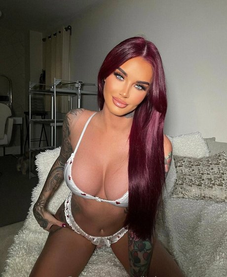 Itslaurendotcom actrice artistique collection