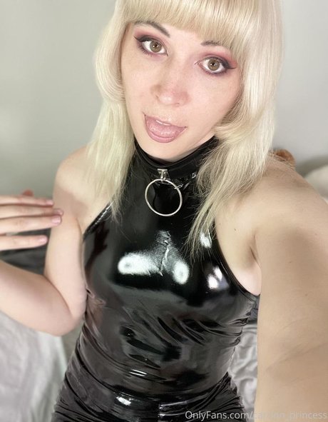 carrion princess modèle adulte des photos