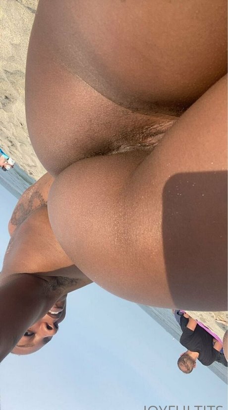 joyfultits xxx étoile images