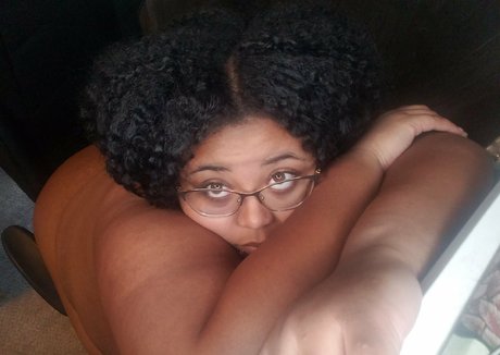 modèle de bikini onlyfans haute définition érotique des photos