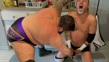 wolfcockchubs star du porno en haute qualité photo