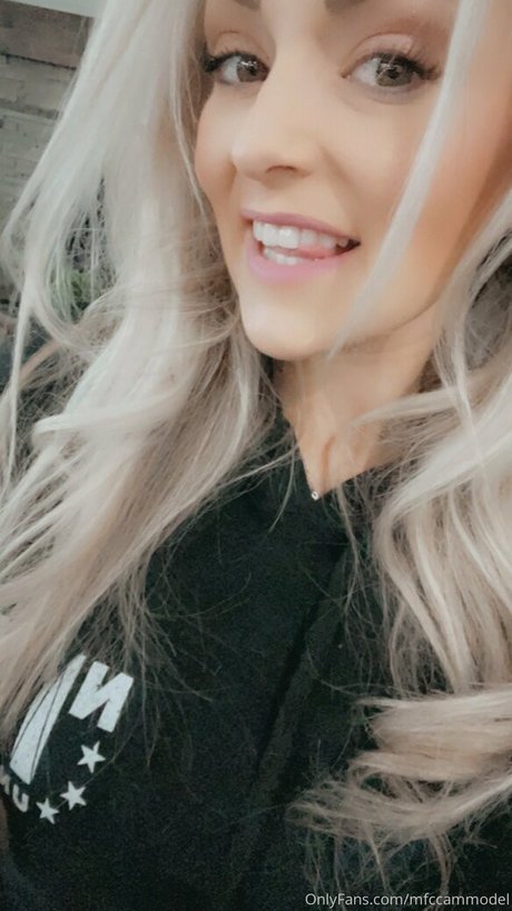 mfccammode1 étoile nue photo