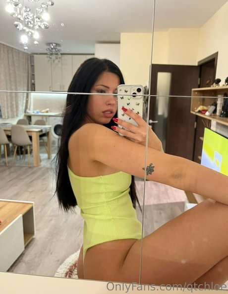 chloehoey modèle xxx collection