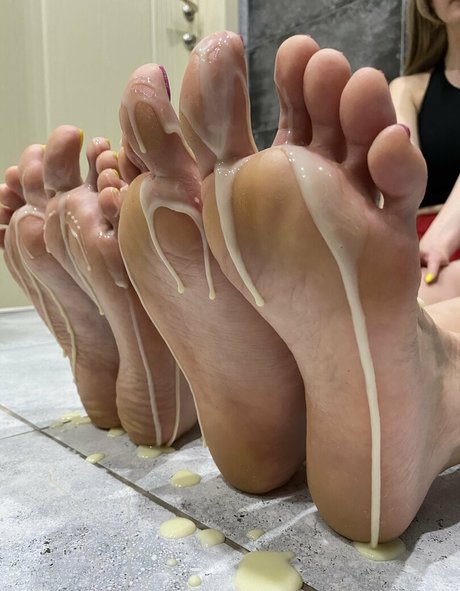 emilybaileyfeet actrice pornographique galerie