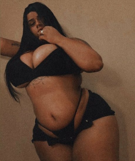 Pqnaai étoile érotique image