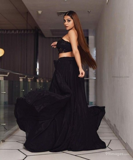 éjacule sur la langue onlyfans sexe artistique collection