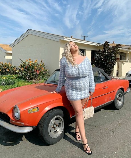 pom-pom girl nue onlyfans sexe img